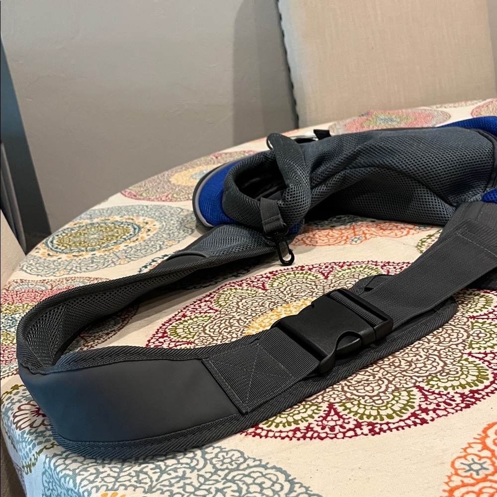 NWT YUDODO Blue Pet Sling Carrier 31001 Size L (10-15 lb) - Picture 6 of 8